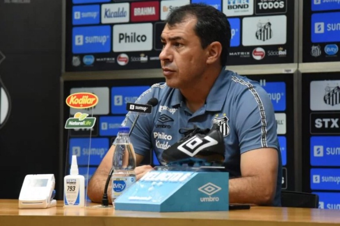 Fábio Carille retorna ao Santos para a temporada 2024.